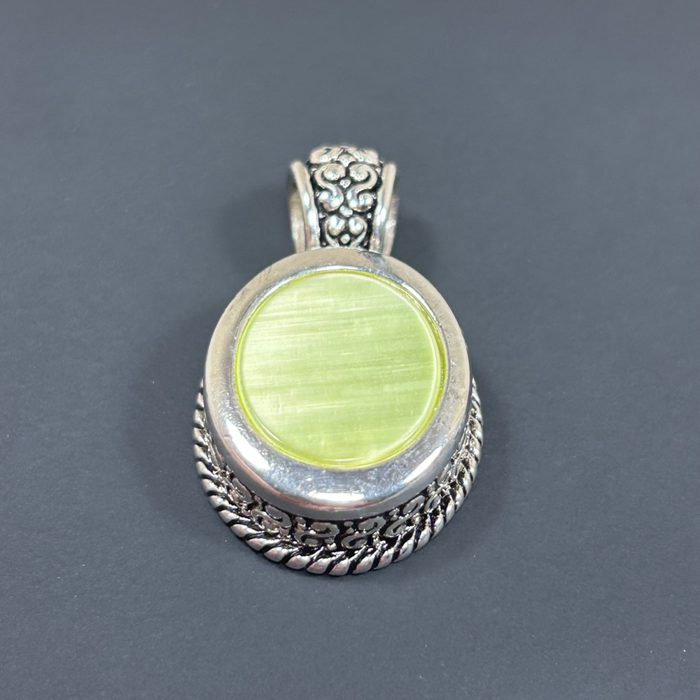 Intricate Design Silver and Yellow Cabochon Pendant